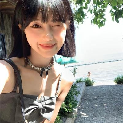 万花献媚